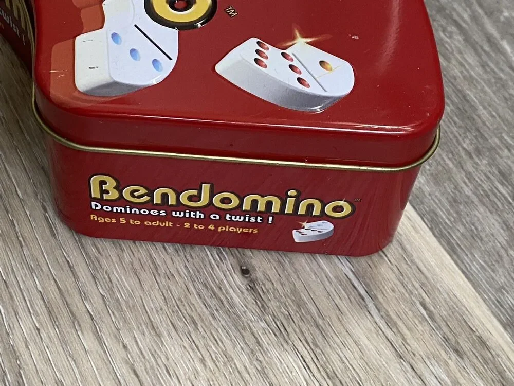 Bendomino Dominoes With a Twist Blue Orange Games 2006, Heavy Curved DominosREAD